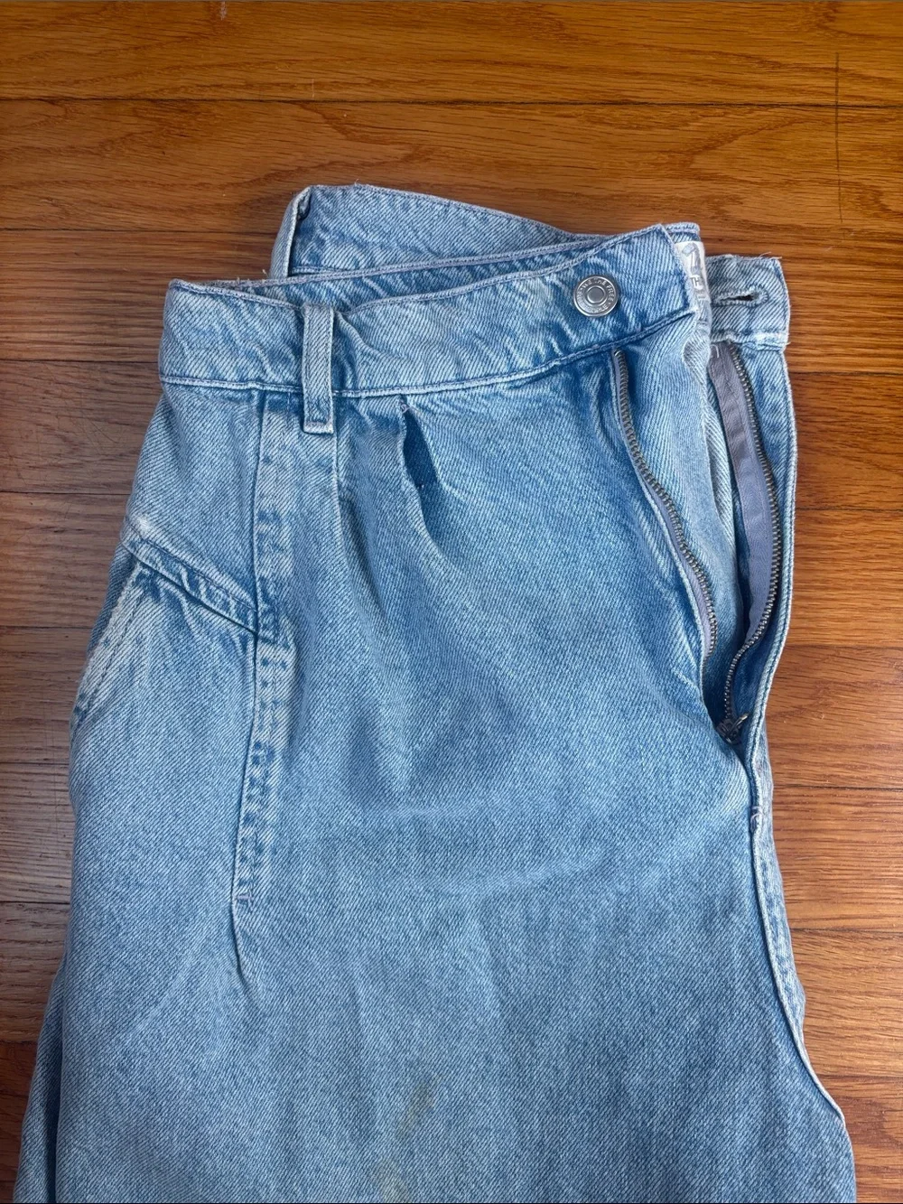 Free People Light Blue Denim/Jean Frayed Hem Women's Bermuda Jean Shorts